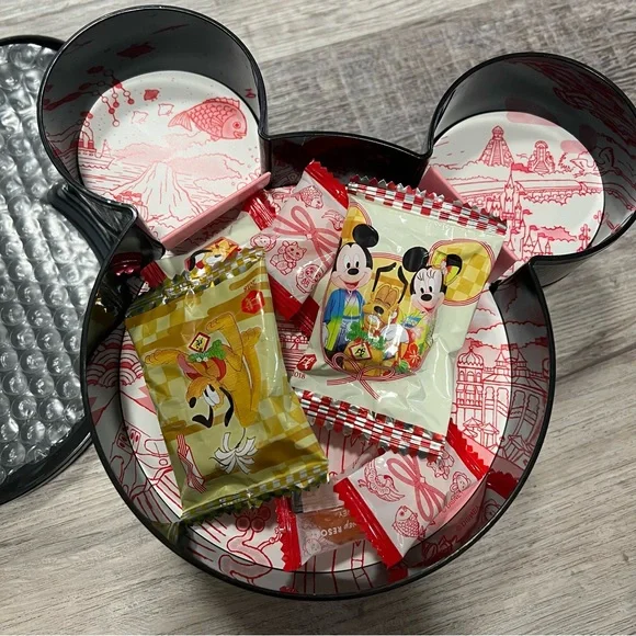 Tokyo Disney Mickey Mouse Black Two Tiered Candy Tin With Some Candy - Picture 5 of 12
